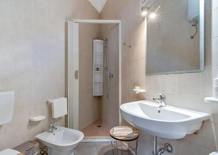 Tatil Evi Obelisk - Selection *